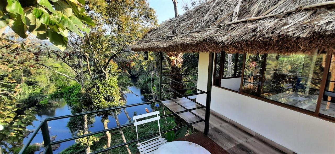 Noah's Nest Tree House * Thekkady